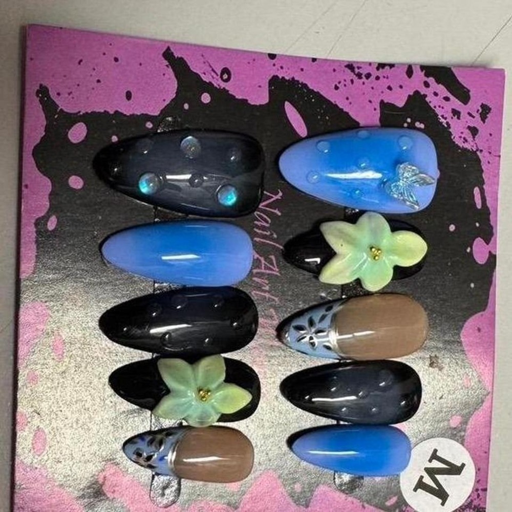 Handmade Blue & Black Press-On Nails with 3D Floral Accent – Medium‎ Length